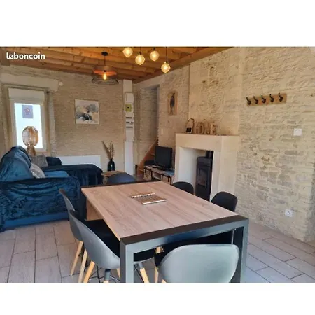 Maison A 500m De La A Maisy *